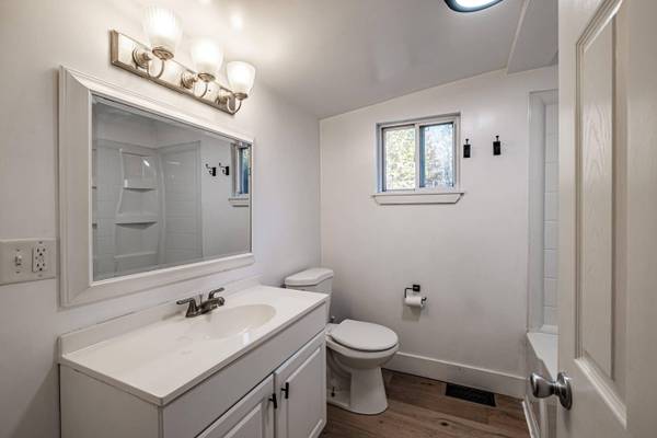 100 Tuelltown RD, West Paris, ME 04289