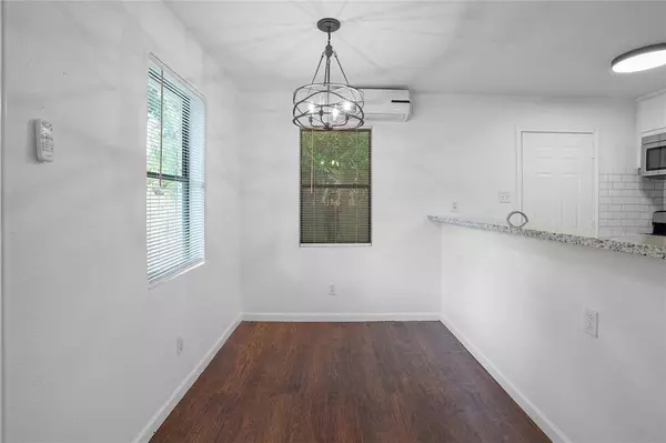 737 Neyland ST, Houston, TX 77022