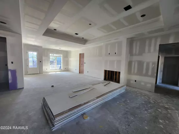 303 Decatur Lane, Lafayette, LA 70503