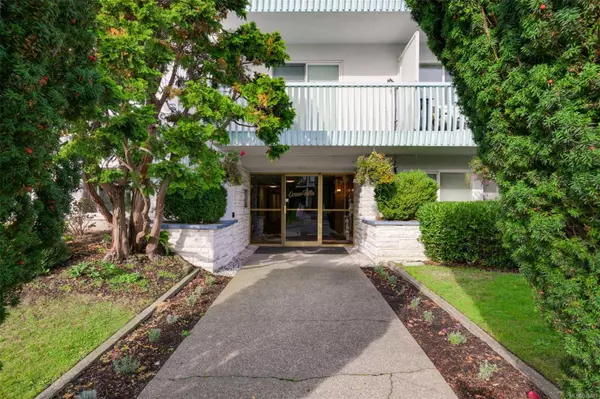 20 Olympia Ave #201, Victoria, BC V8V 2N4