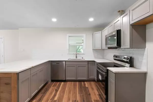 6016 Trail Lake Drive, Fort Worth, TX 76133