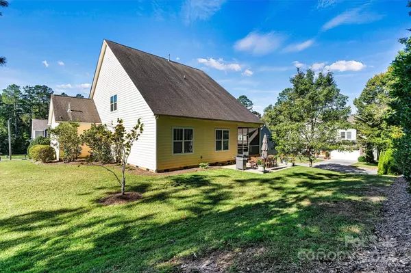 1203 39th AVE NE, Hickory, NC 28601