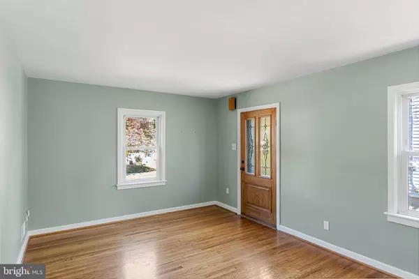 31 WINDING WAY, Cherry Hill, NJ 08002