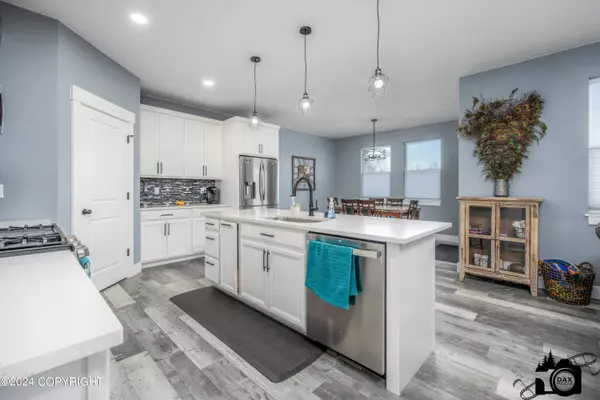 4633 S Preston Hills DR, Wasilla, AK 99623