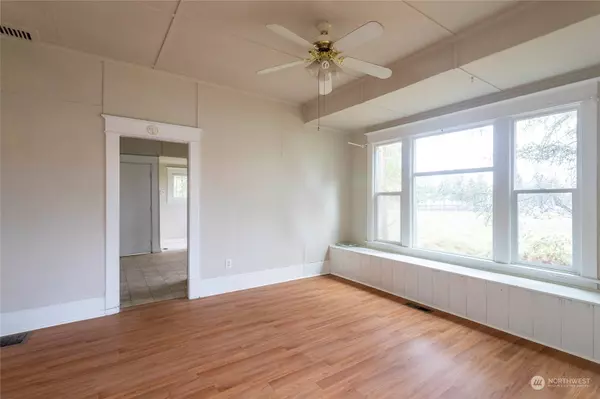 1235 S Ferry ST, Tacoma, WA 98405