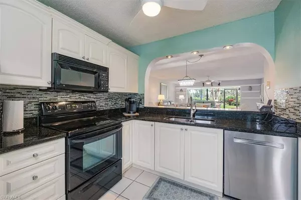 4556 Andover WAY #E102, Naples, FL 34112