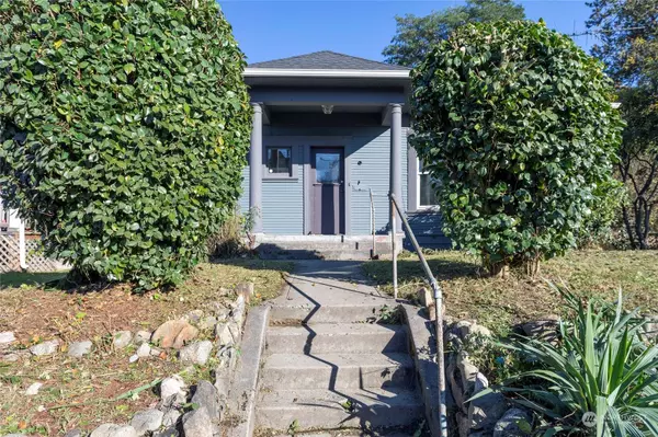 1235 S Ferry ST, Tacoma, WA 98405