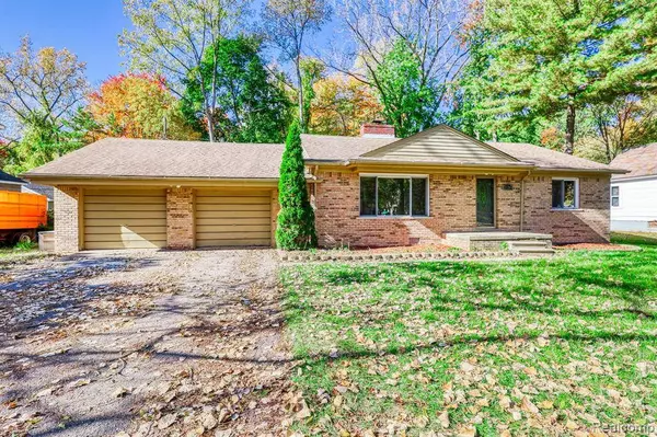 21203 BERG Road, Southfield, MI 48033