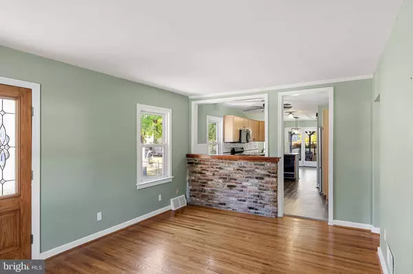 31 WINDING WAY, Cherry Hill, NJ 08002