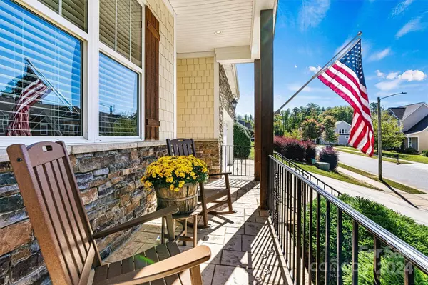 1203 39th AVE NE, Hickory, NC 28601