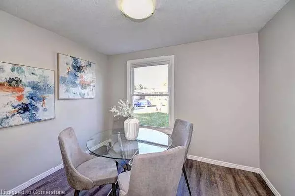 144 Greendale Crescent, Kitchener, ON N2A 2R6