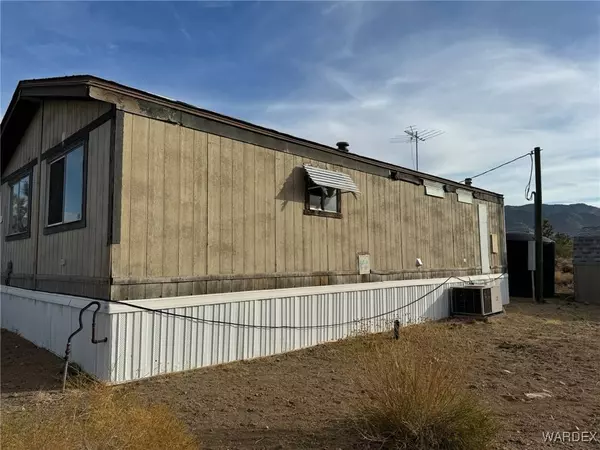17449 N Palm DR, Dolan Springs, AZ 86441