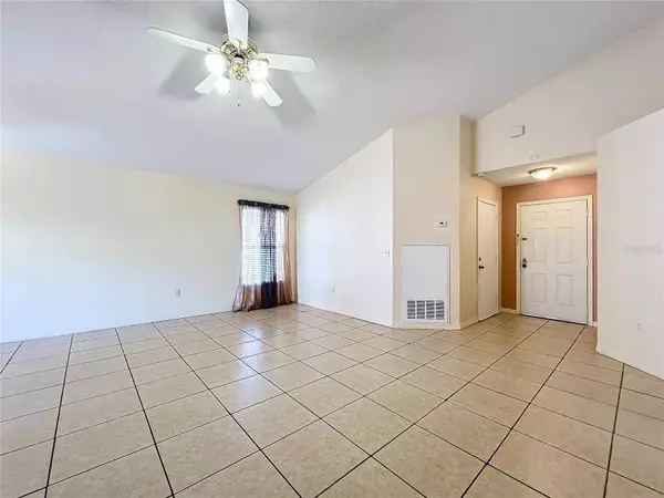 323 MARCUM TRACE DR, Lakeland, FL 33809