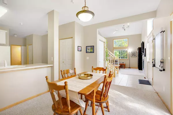 17608 Hackberry CT, Eden Prairie, MN 55347