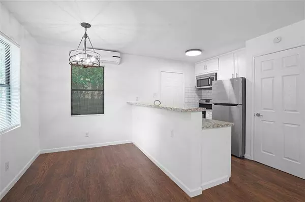 737 Neyland ST, Houston, TX 77022