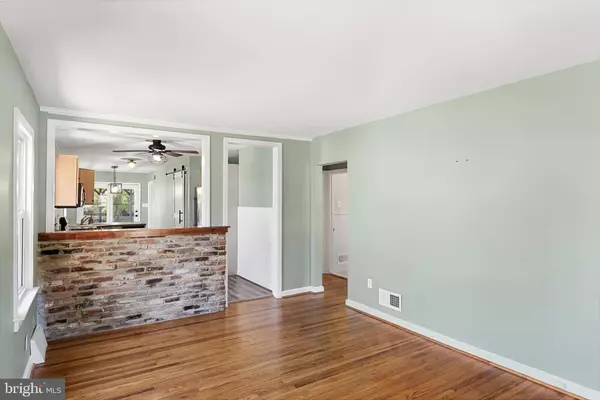 31 WINDING WAY, Cherry Hill, NJ 08002