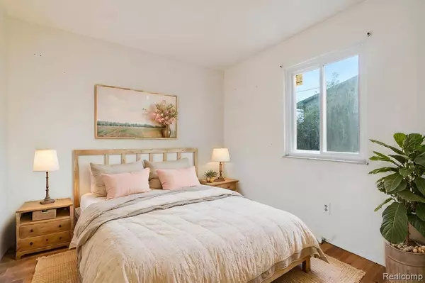 5100 GLEN COVE Lane, Grand Blanc, MI 48507