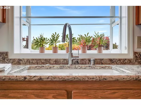 1017 NW 79TH CIR, Vancouver, WA 98665