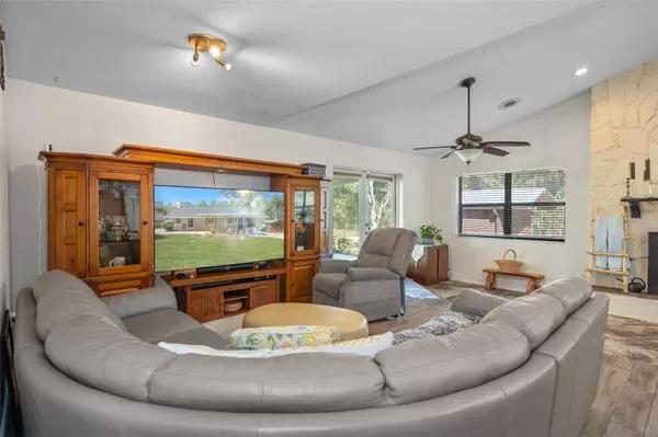 2412 S CREASON TER, Inverness, FL 34452