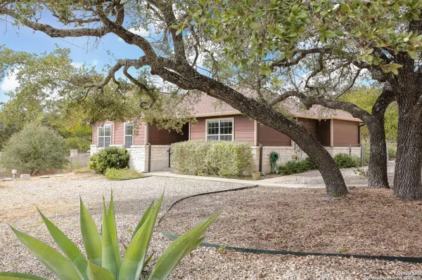 105 Walnut Way, Boerne, TX 78006