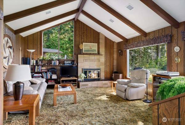 2354 Oyster Creek LN, Bow, WA 98232