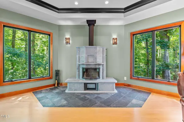 6016 Glenthorne Drive, Raleigh, NC 27613