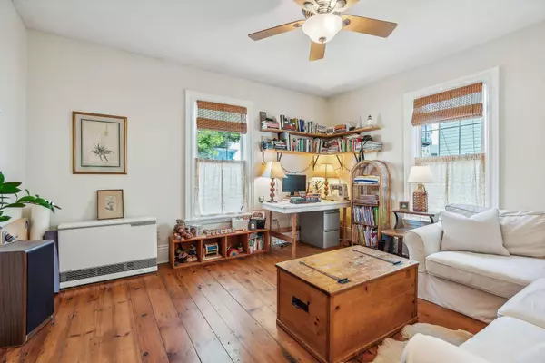 42 Smith ST, Portland, ME 04101