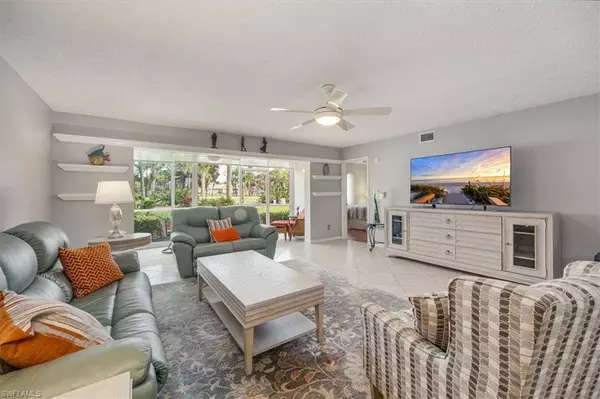 4556 Andover WAY #E102, Naples, FL 34112