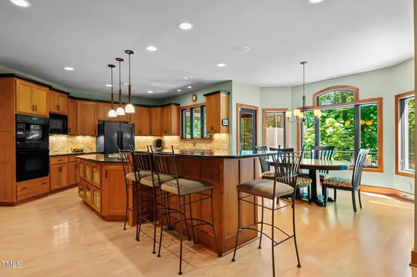 6016 Glenthorne Drive, Raleigh, NC 27613