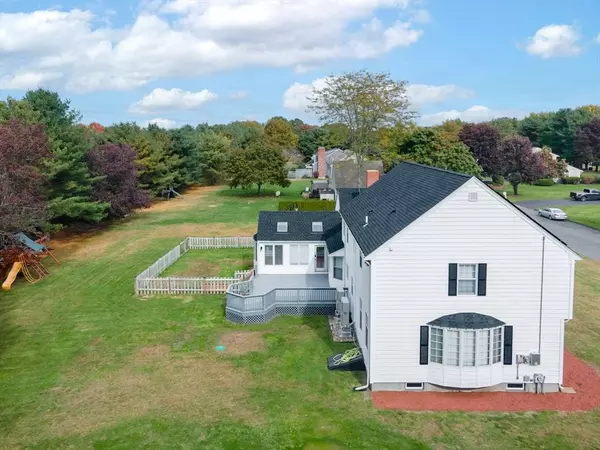 50 Meadowlark Dr., Seekonk, MA 02771