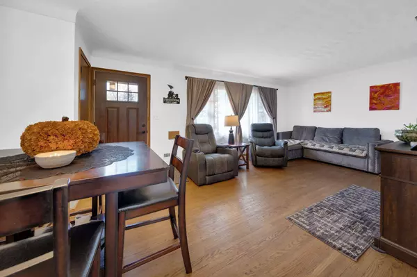 1134 Hall AVE, West Saint Paul, MN 55118