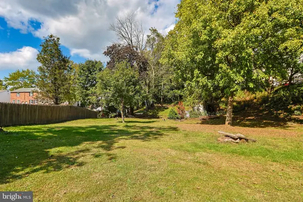 565 E BROAD ST, Souderton, PA 18964