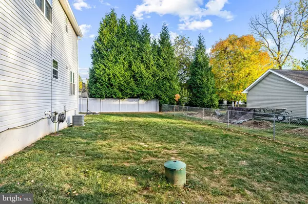 427 AVENUE B, Horsham, PA 19044