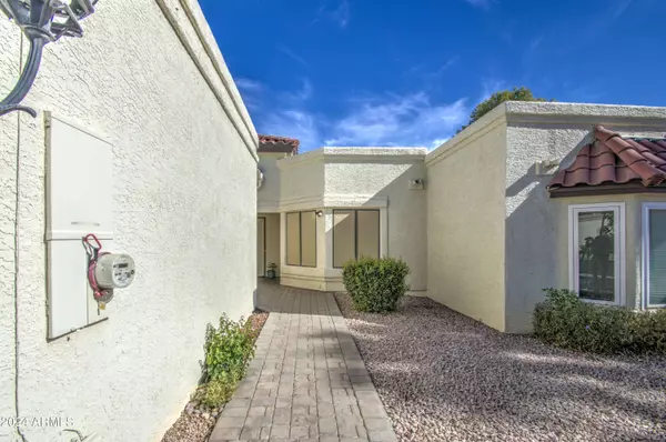 609 S Palo Verde Way, Mesa, AZ 85208