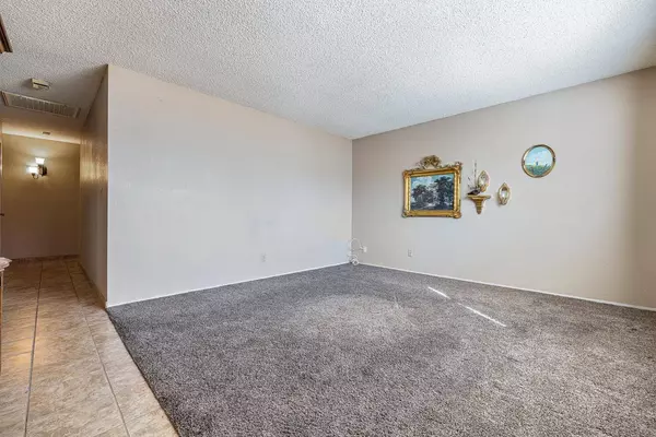 1711 Hampton Avenue, Clovis, CA 93611