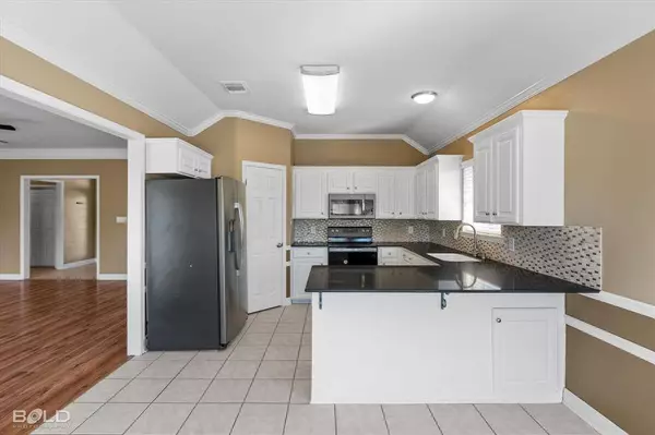 6008 Jason Street, Bossier City, LA 71111