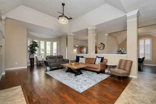 5209 White Sands Drive, Fort Worth, TX 76137