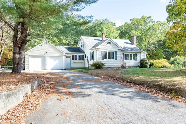 99 Pole Bridge RD, Scituate, RI 02857