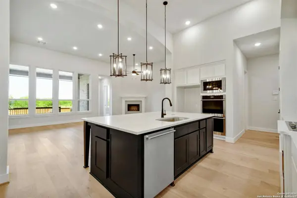 453 Westmont, Cibolo, TX 78108
