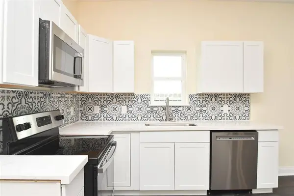 8010 Livingston ST, Houston, TX 77051