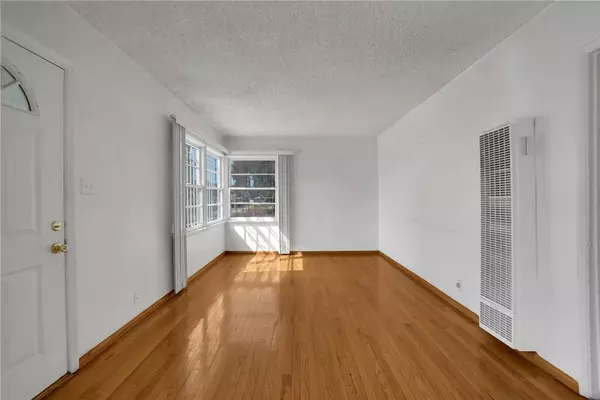 655 W 106th ST, Los Angeles, CA 90044