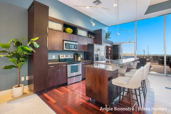 335 Bridge NW Street #605, Grand Rapids, MI 49504