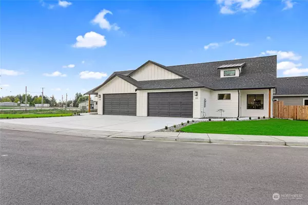 503 Colton LN, Everson, WA 98247