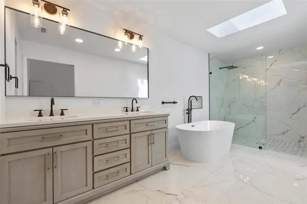 7461 SPARKLING LAKE RD, Orlando, FL 32819