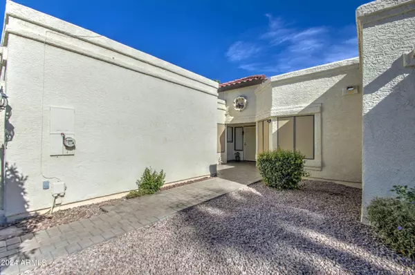 609 S Palo Verde Way, Mesa, AZ 85208