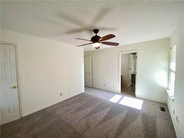 905 Park AVE, Leavenworth, KS 66048