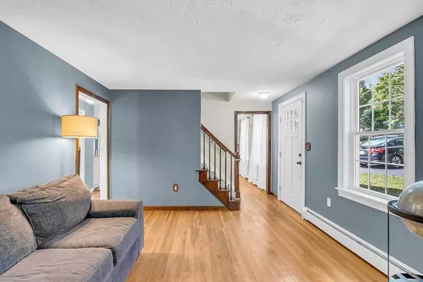 100 Gotham Hill Dr, Marshfield, MA 02050