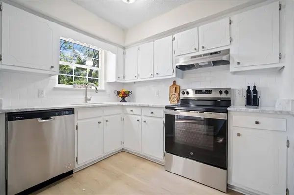 5630 Plantation Oaks DR, Theodore, AL 36582