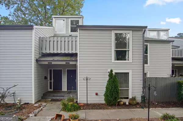 1009 Riverbend Club DR SE, Atlanta, GA 30339