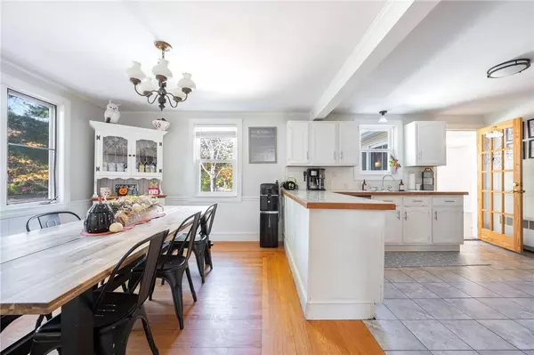 99 Pole Bridge RD, Scituate, RI 02857